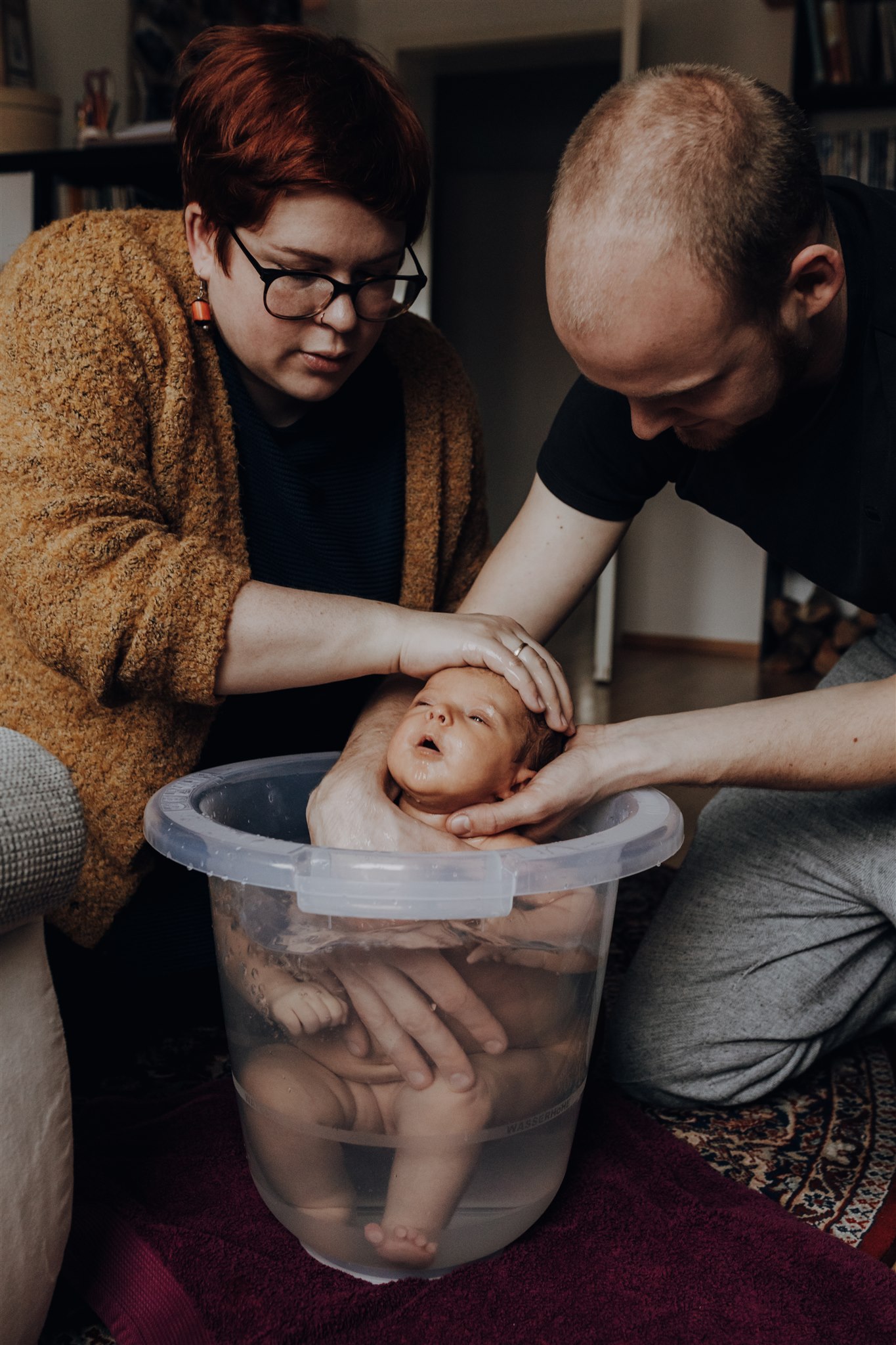 Tipps fürs erstes Baden und Pflegen eures Babys